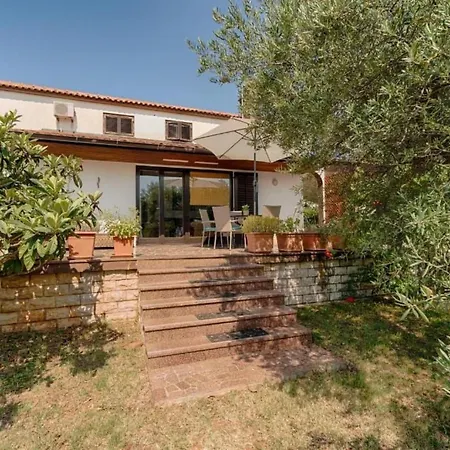 Olive Tree Mit Schwimmbad By Interhome