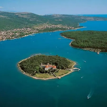 Olive Tree Mit Schwimmbad By Interhome Dom wakacyjny