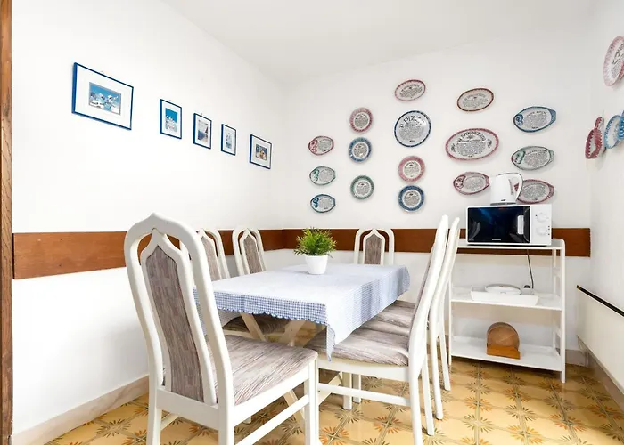 Olive Tree Mit Schwimmbad By Interhome Case de vacanță