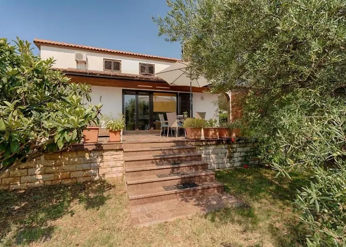 Olive Tree Mit Schwimmbad By Interhome